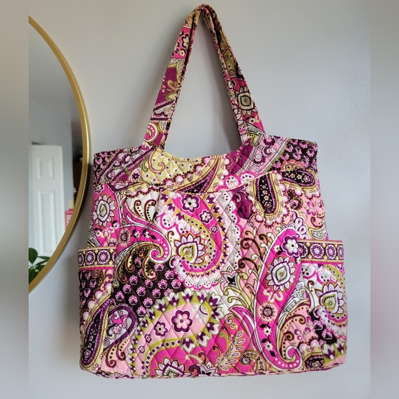 Vera Bradley Handbags - Vera Bradley pink Tote shoulder bag